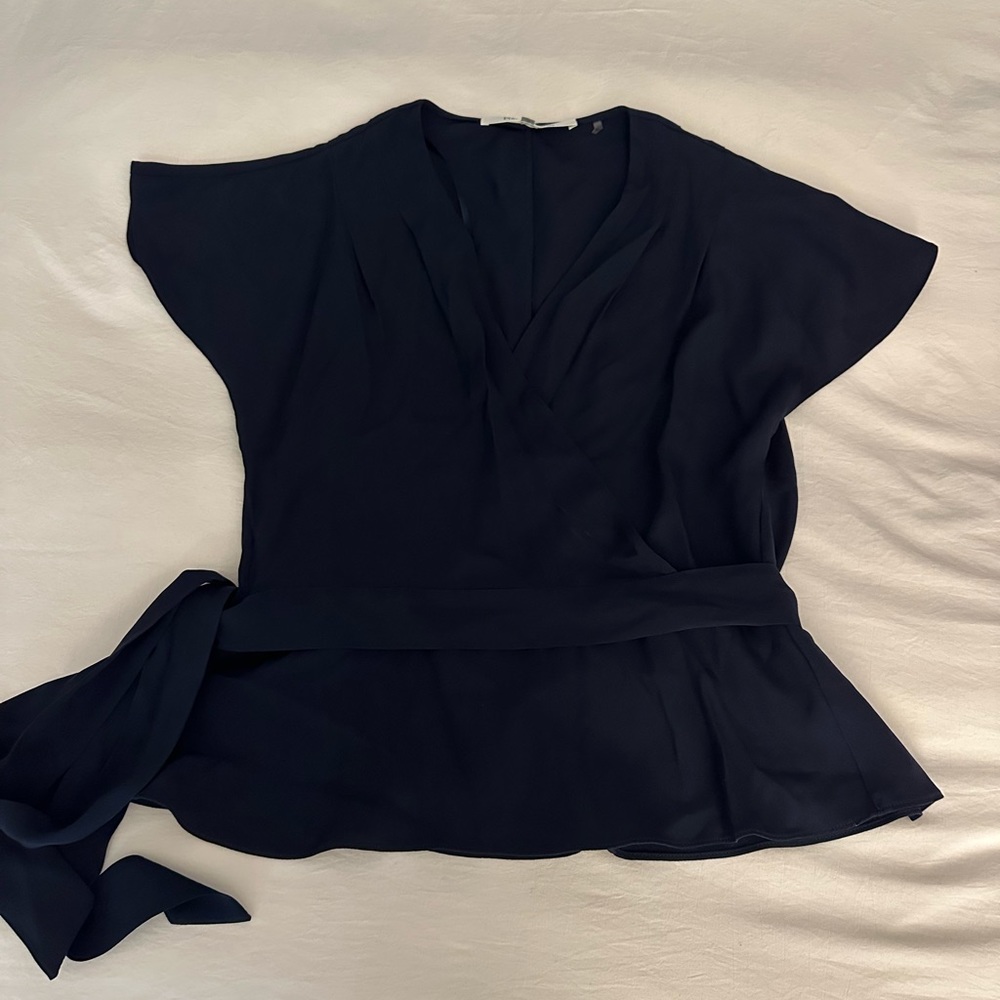Dian von furstenberg navy blue top